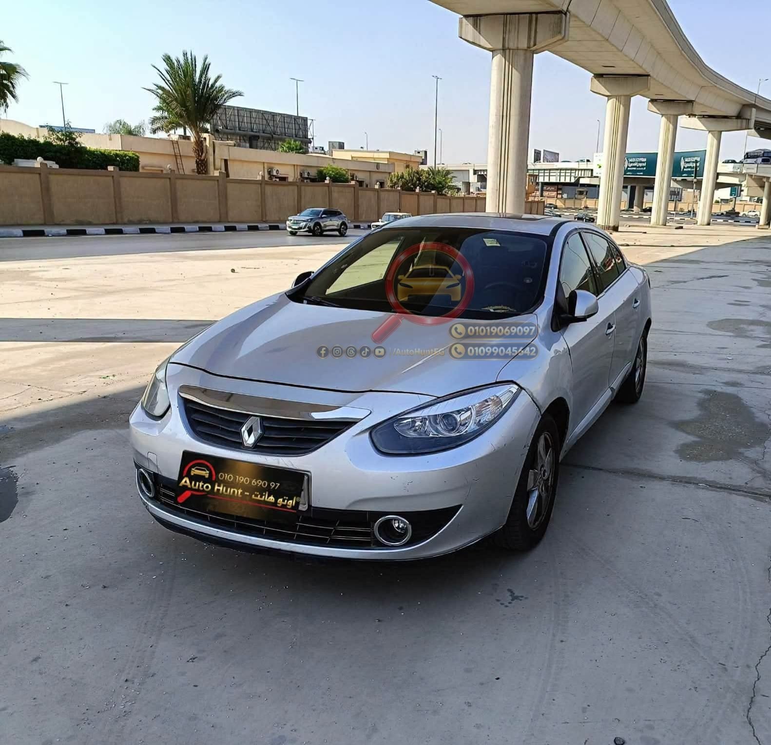 رينو فلوانس 2012 مستعملة 150,000 كم أوتوماتيك فضي سيدان | كود 529246